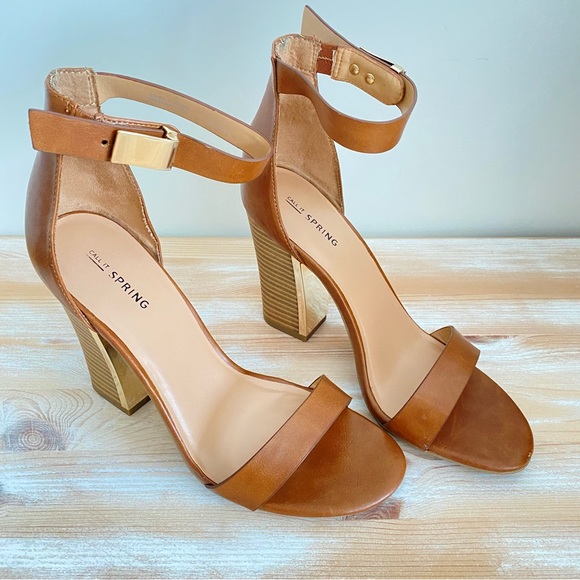 Call It Spring Chunky Heeled Ankle Strap Women’s Sandals - Tan / Brown - Picture 2 of 15